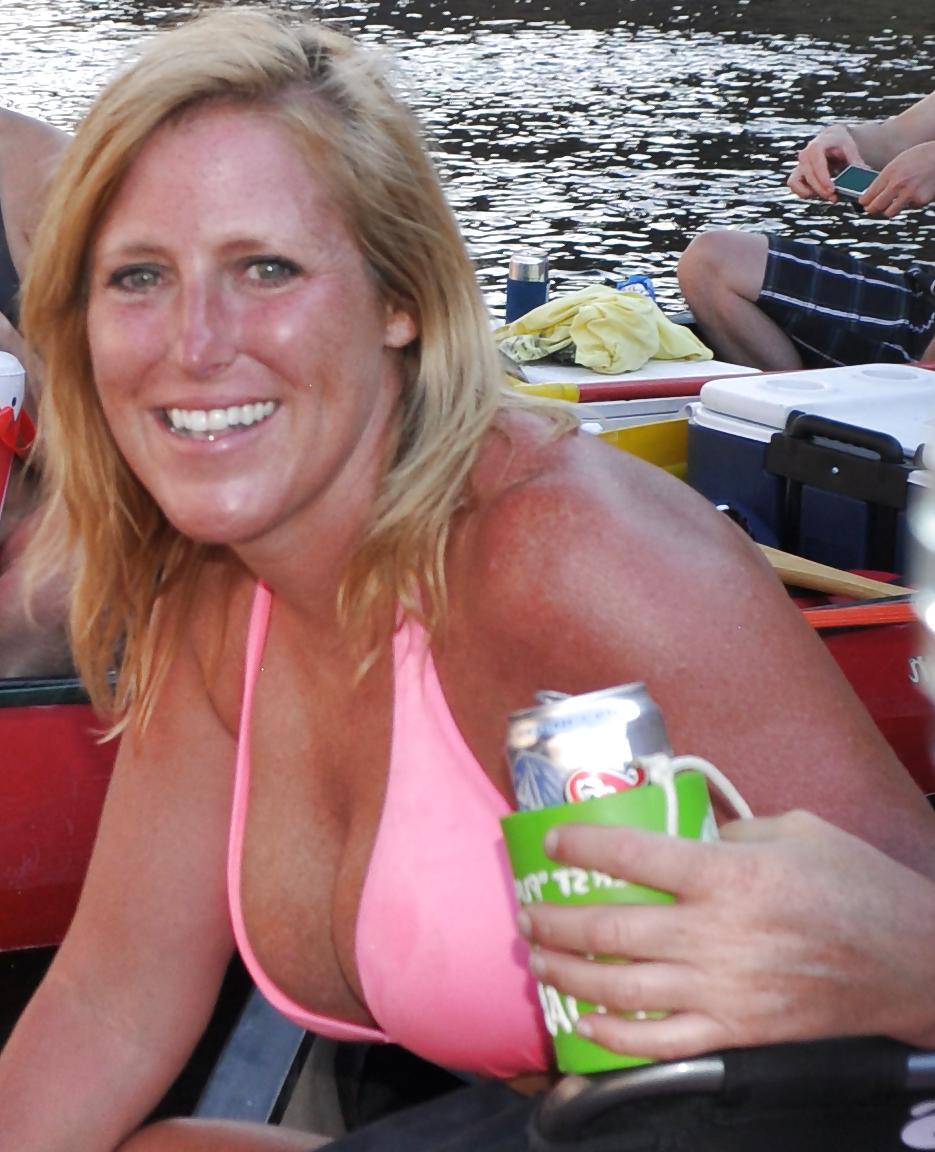 17P Busty Flickr Milf 4 (non-nude)