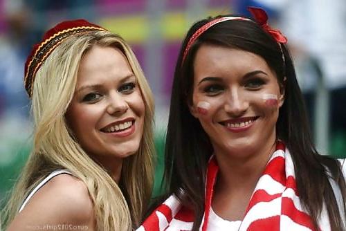 25P Eurogirls Much Better Than Ugly French Team by TROC
