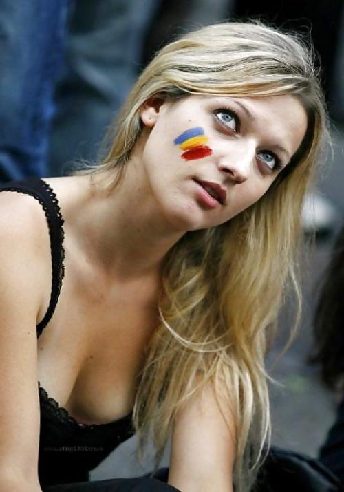 25P Eurogirls Much Better Than Ugly French Team by TROC