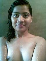 10P Indian Aunties needs dirty comments