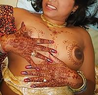 10P Indian Aunties needs dirty comments