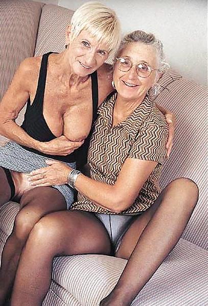 25P Mature pantyhose from Jimmy 4