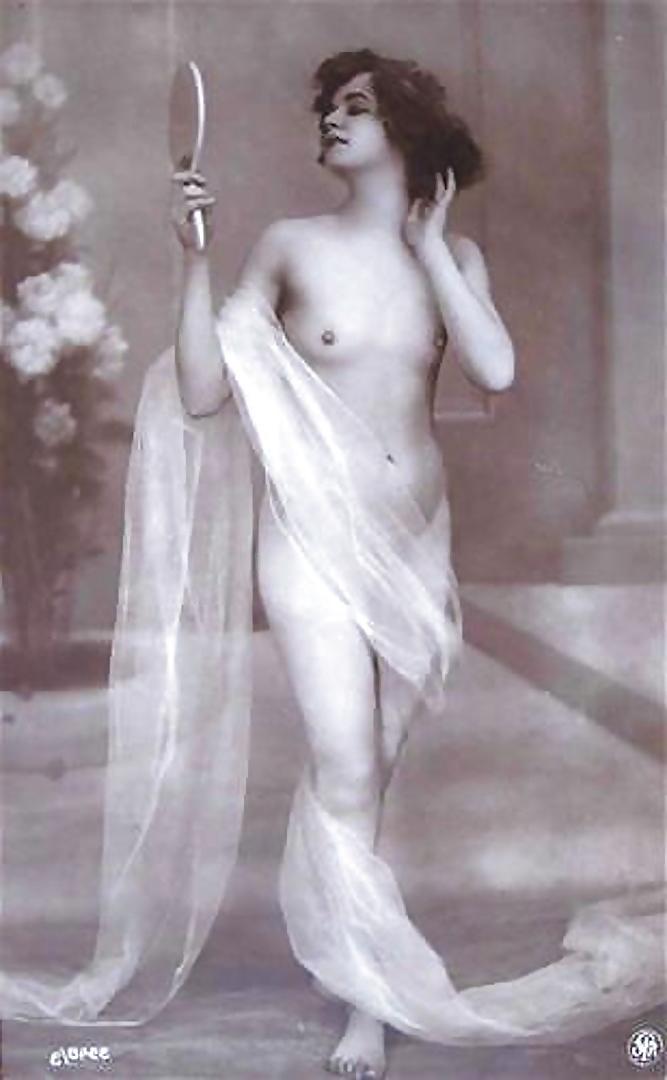 25P French Postcards