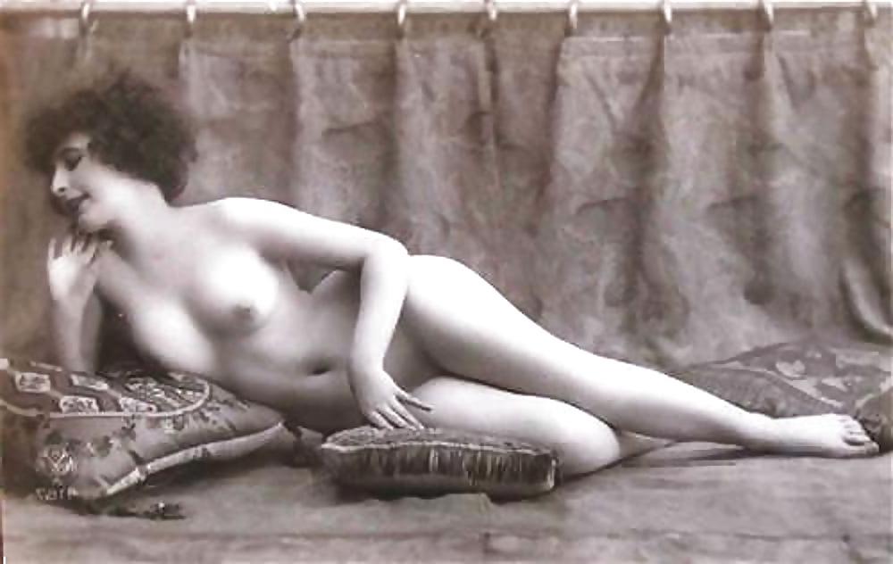 25P French Postcards