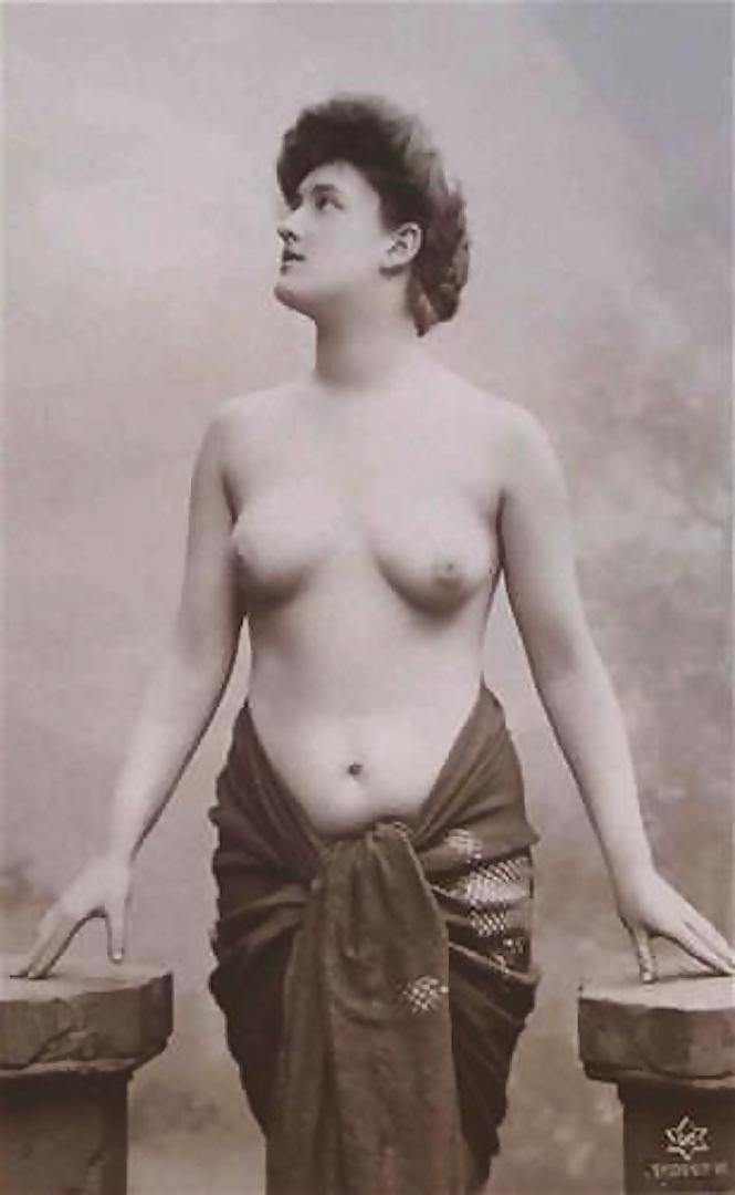 25P French Postcards