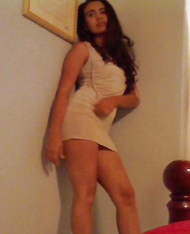 25P Mommy dressing slutty