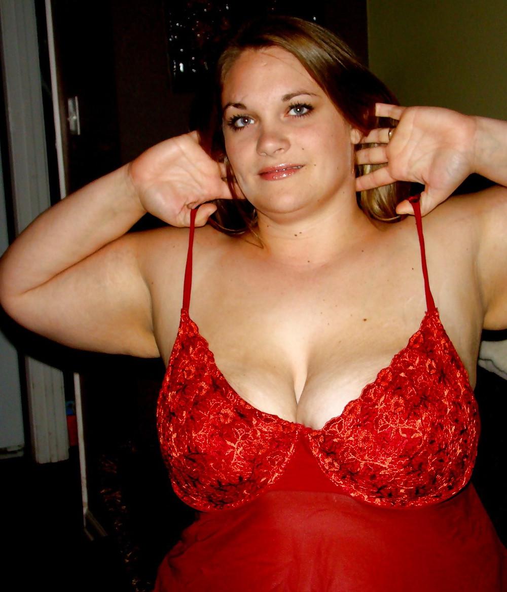 20P BUsty Milf