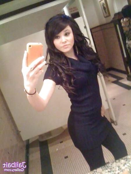 25P Loads of teen sluts