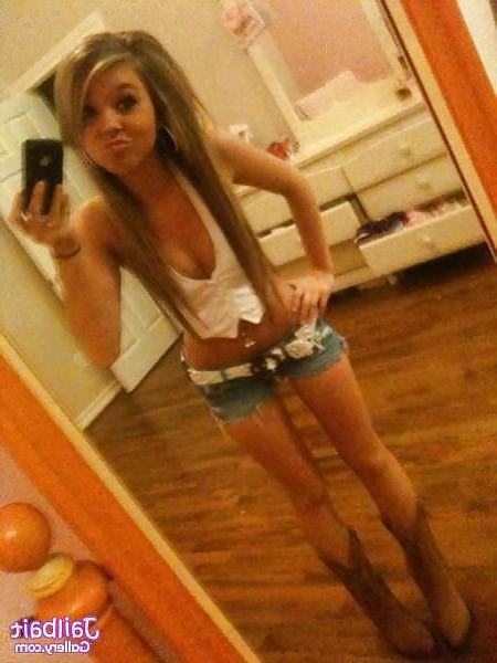 25P Loads of teen sluts