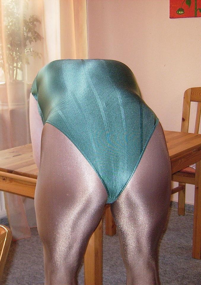 10P Swimsuit badeanzug und leggins 