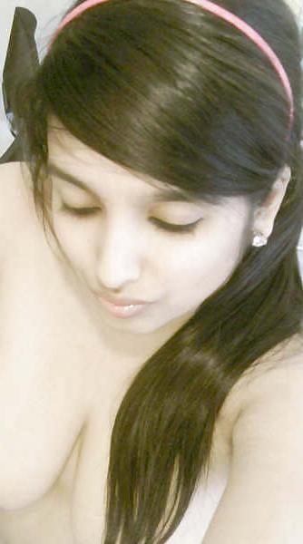 11P Selfshot big busty teen mms