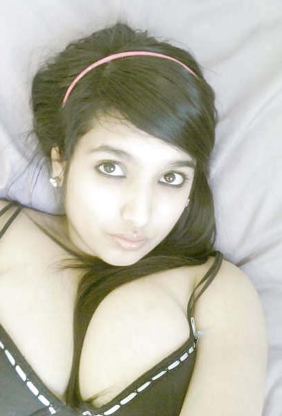 11P Selfshot big busty teen mms