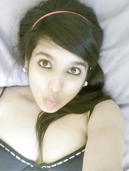 11P Selfshot big busty teen mms