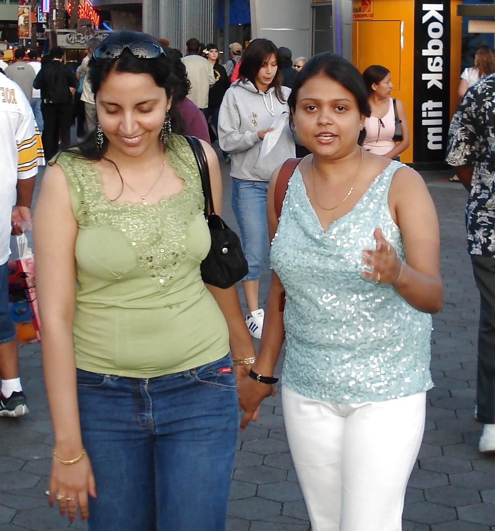 8P HOT & BUSTY DESI AUNTIES COLLECTIONS