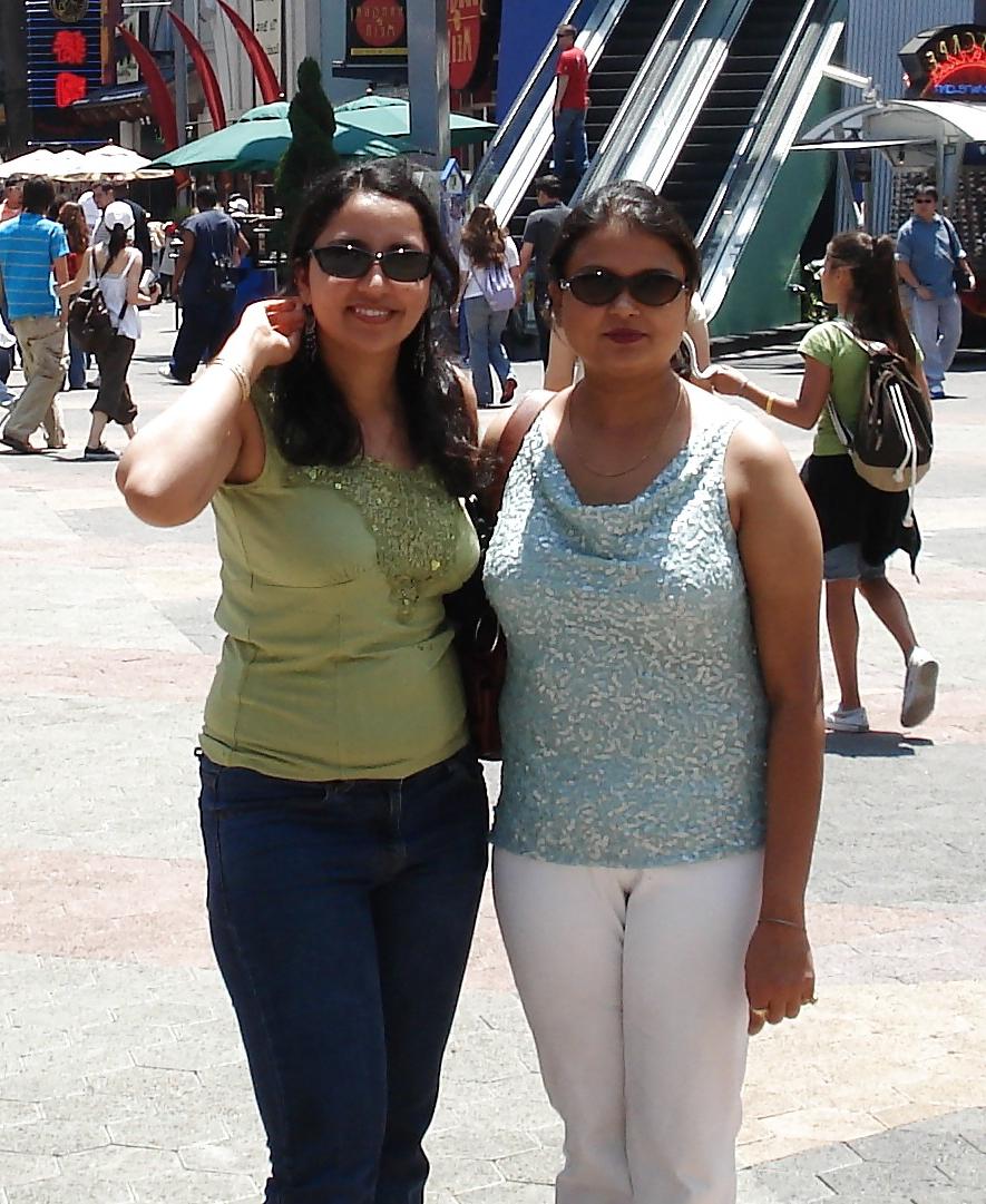 8P HOT & BUSTY DESI AUNTIES COLLECTIONS
