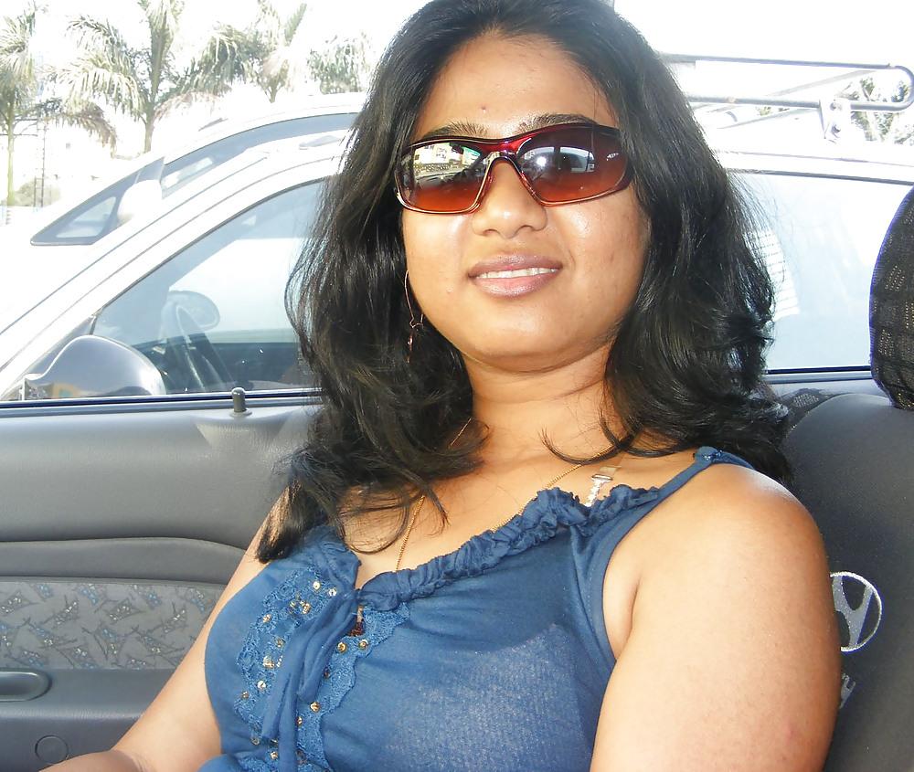 8P HOT & BUSTY DESI AUNTIES COLLECTIONS