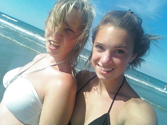 23P HORNY BEACH TEENS AND SLUTS 02 - DIRTY COMMENTS PLS