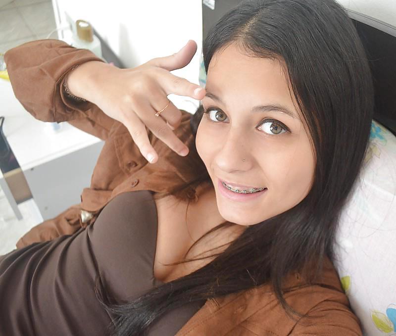 25P HORNY BEACH TEENS AND SLUTS 05- DIRTY COMMENTS PLS