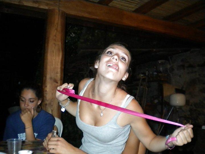 23P HORNY BEACH TEENS AND SLUTS 01 - DIRTY COMMENTS PLS