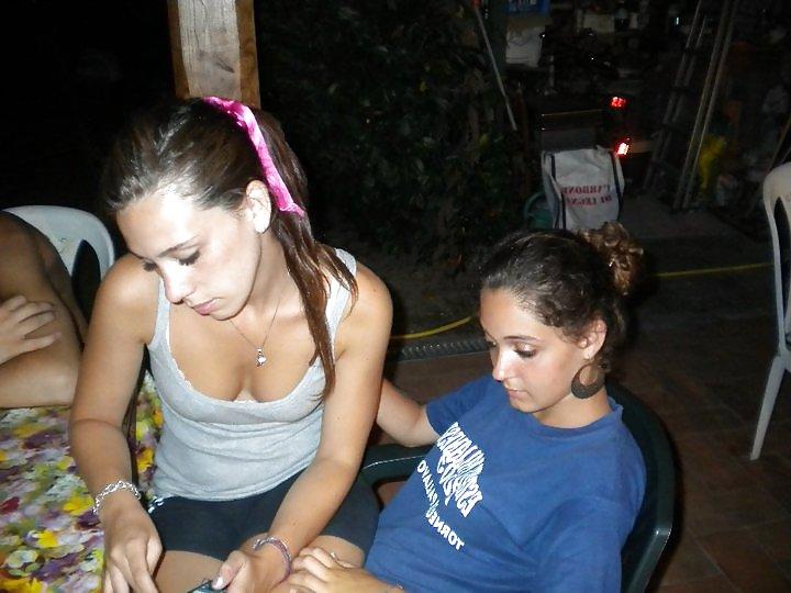 23P HORNY BEACH TEENS AND SLUTS 01 - DIRTY COMMENTS PLS