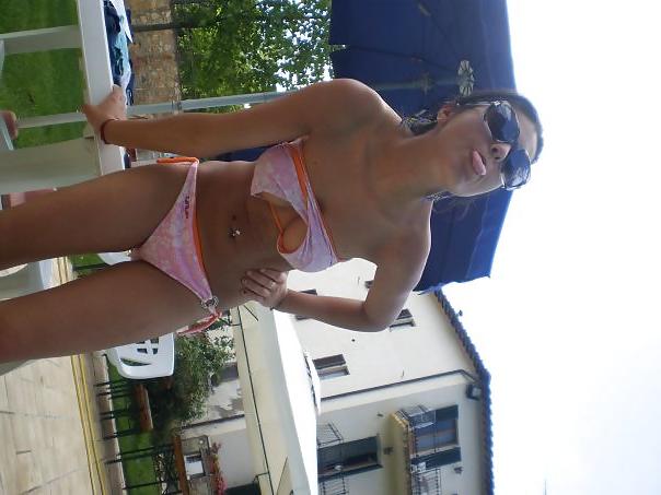 23P HORNY BEACH TEENS AND SLUTS 01 - DIRTY COMMENTS PLS