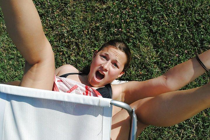 17P Geile Teenager und Schlampen am Strand 04 – schmutzige Kommentare, bitte