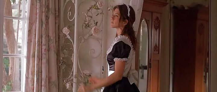 6P Jeniffer Aniston- french maid