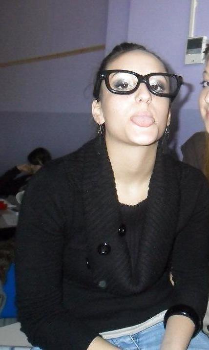 25P ITALIEN TEEN BITCHES - COMMENT DIRTY PLS