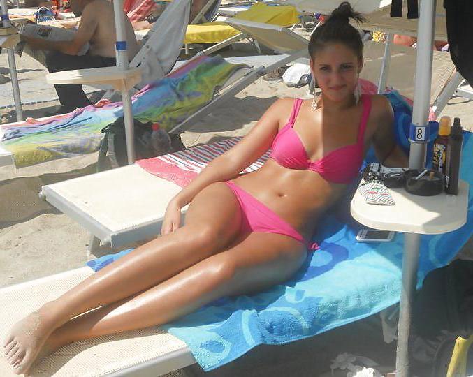 25P ITALIEN TEEN BITCHES - COMMENT DIRTY PLS