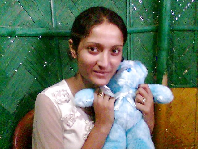 25P My dream girl... All time favorite :p My dick salutes....