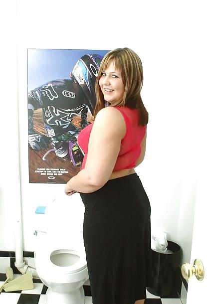 15P Sexy thick legged bbw babe squirts