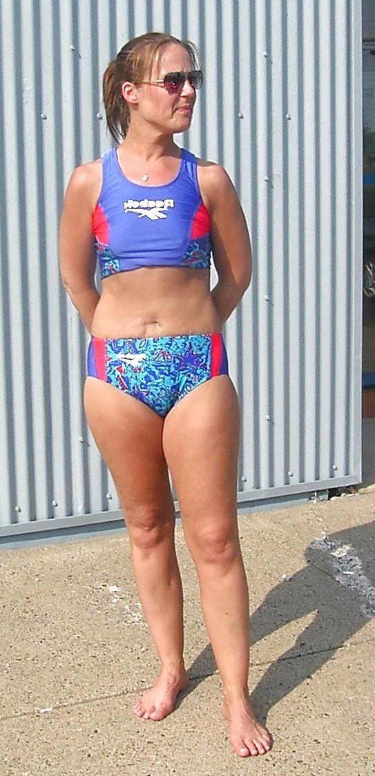 9P Donna In Blue Thong Bikini