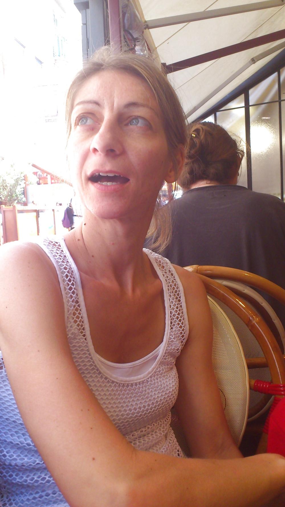 25P Caro french slut