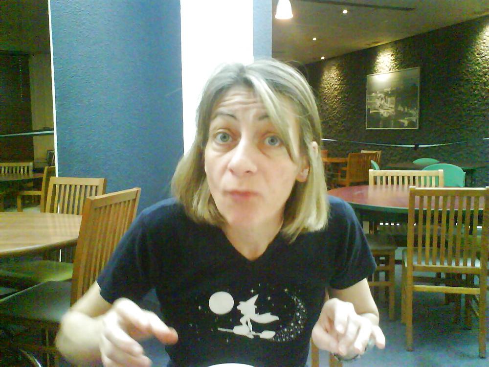 25P Caro french slut