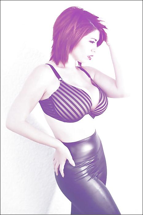 25P Busty Tits & Perfect Body - Ashley Pridgen, Snorg Tees Model