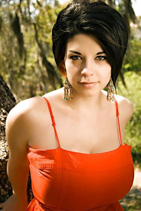 25P Busty Tits & Perfect Body - Ashley Pridgen, Snorg Tees Model