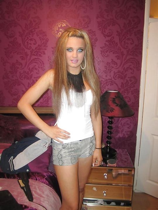 15P Busty Teen Dressed Sexy