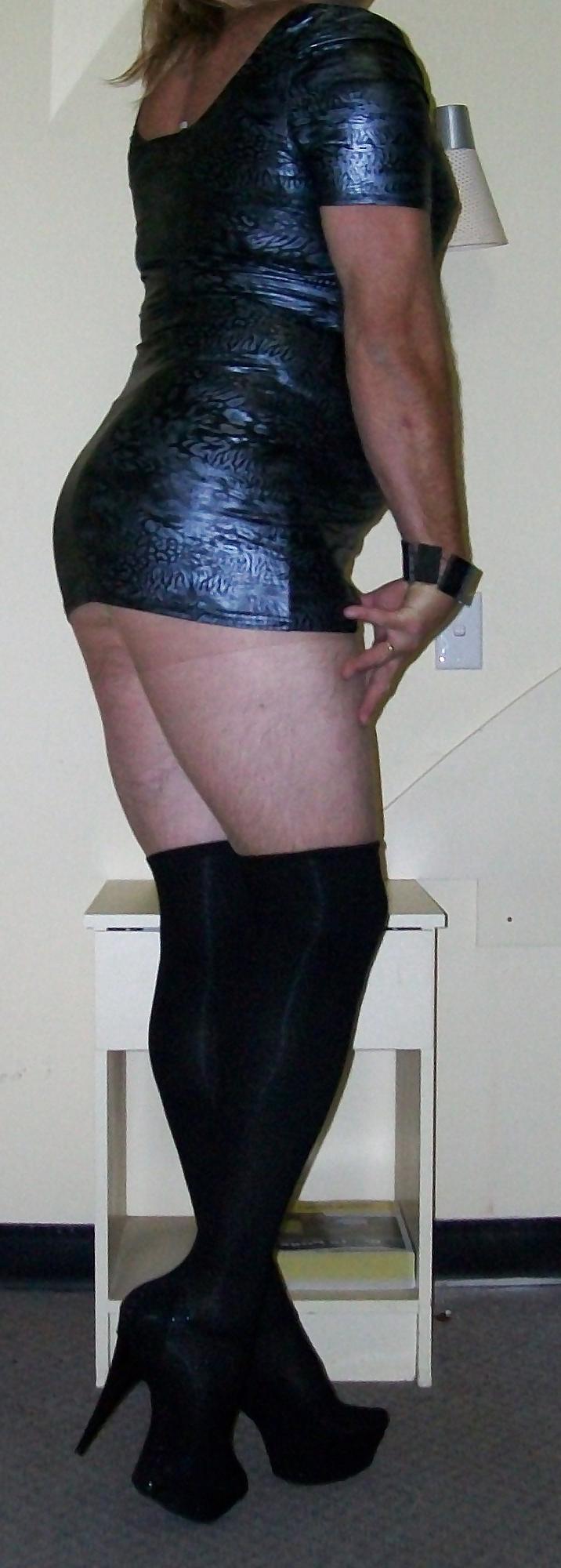 6P Xdresser roxy before going out to a sex party