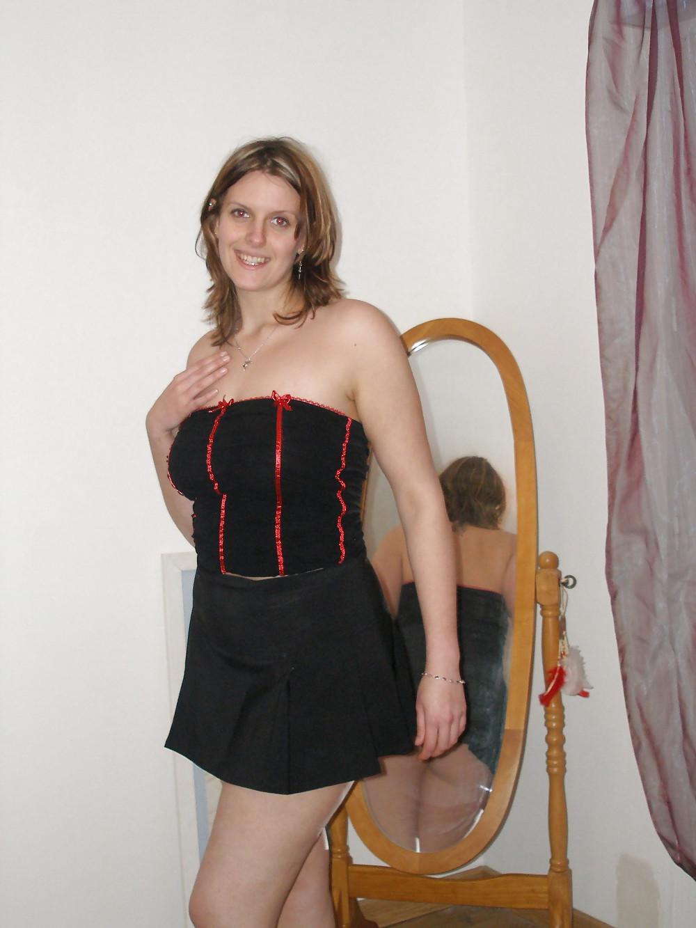 25P Busty Horny Amateur