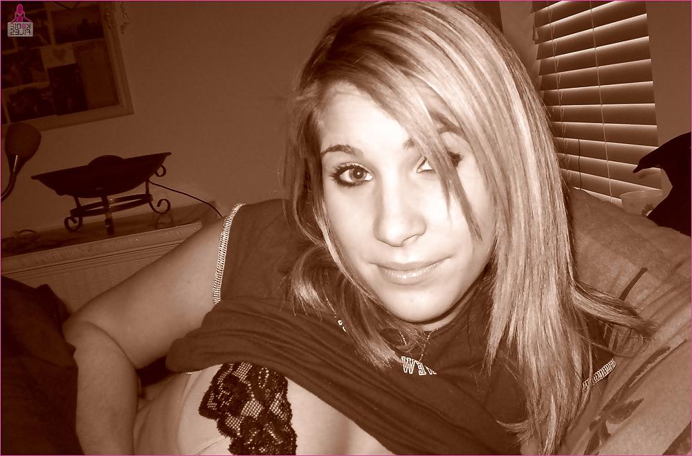 25P Pretty blonde with amazing body