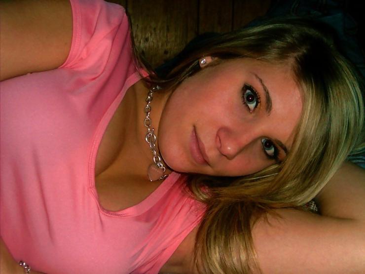 25P Pretty blonde with amazing body