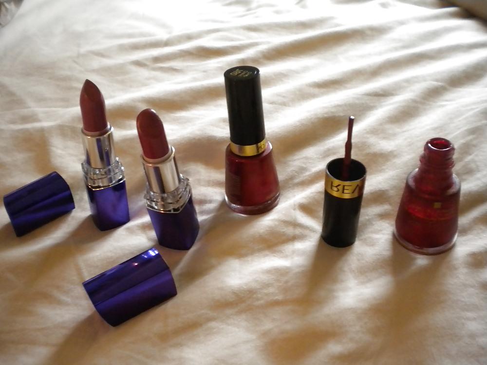17P My fav lipstick atm....Rimmel Amethyst Shimmer