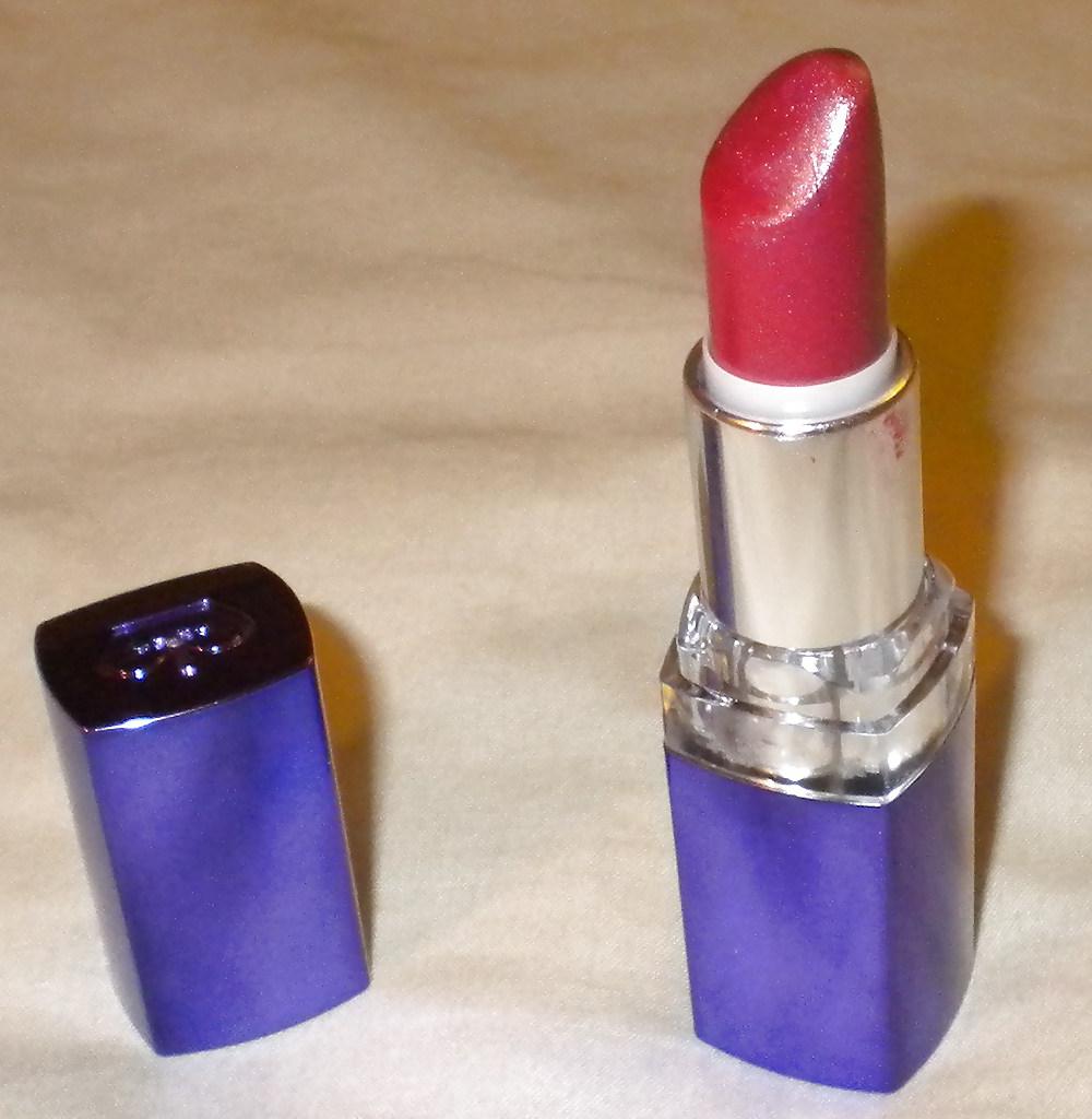 17P My fav lipstick atm....Rimmel Amethyst Shimmer