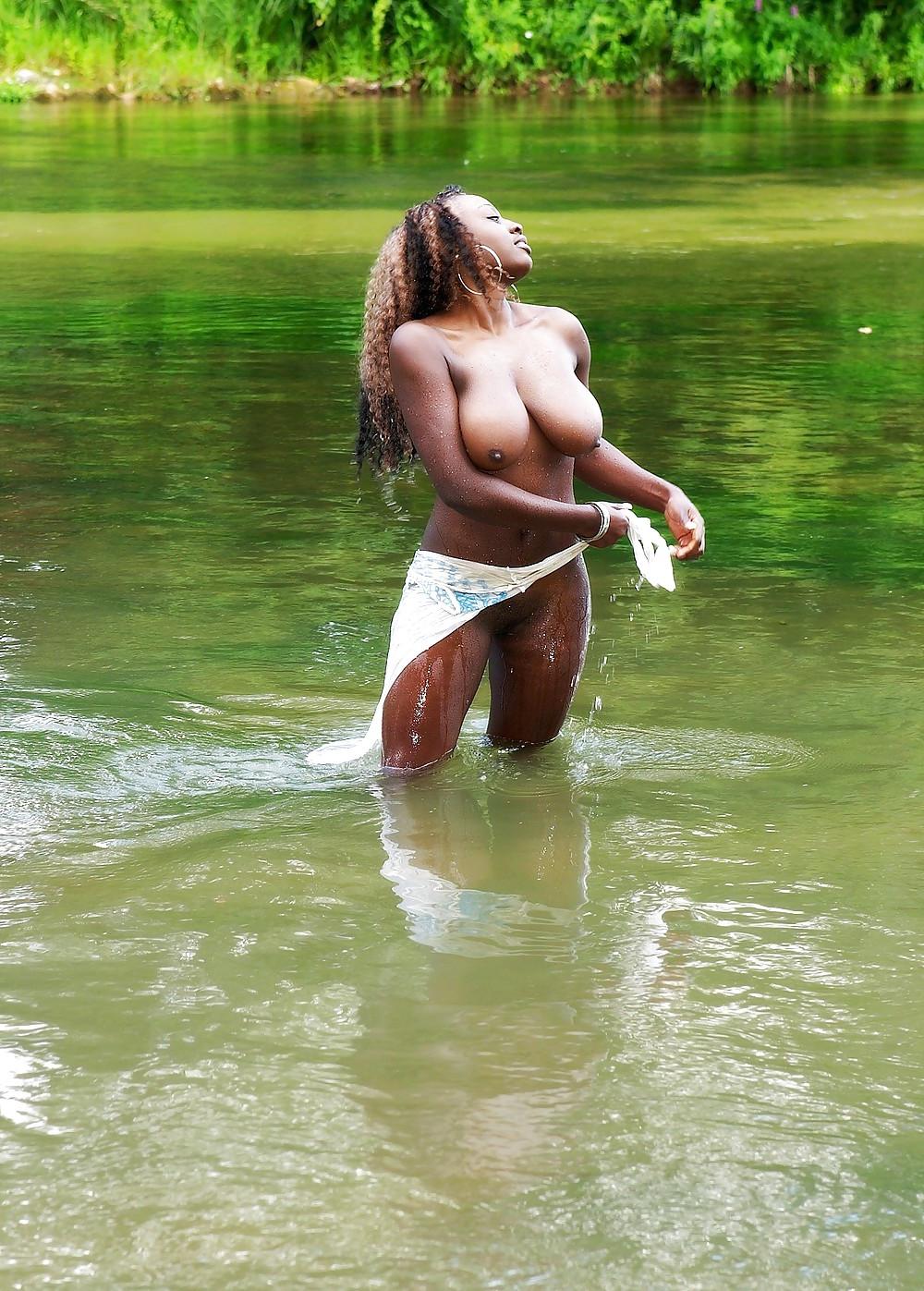 25P Stephy - Ebony beauty