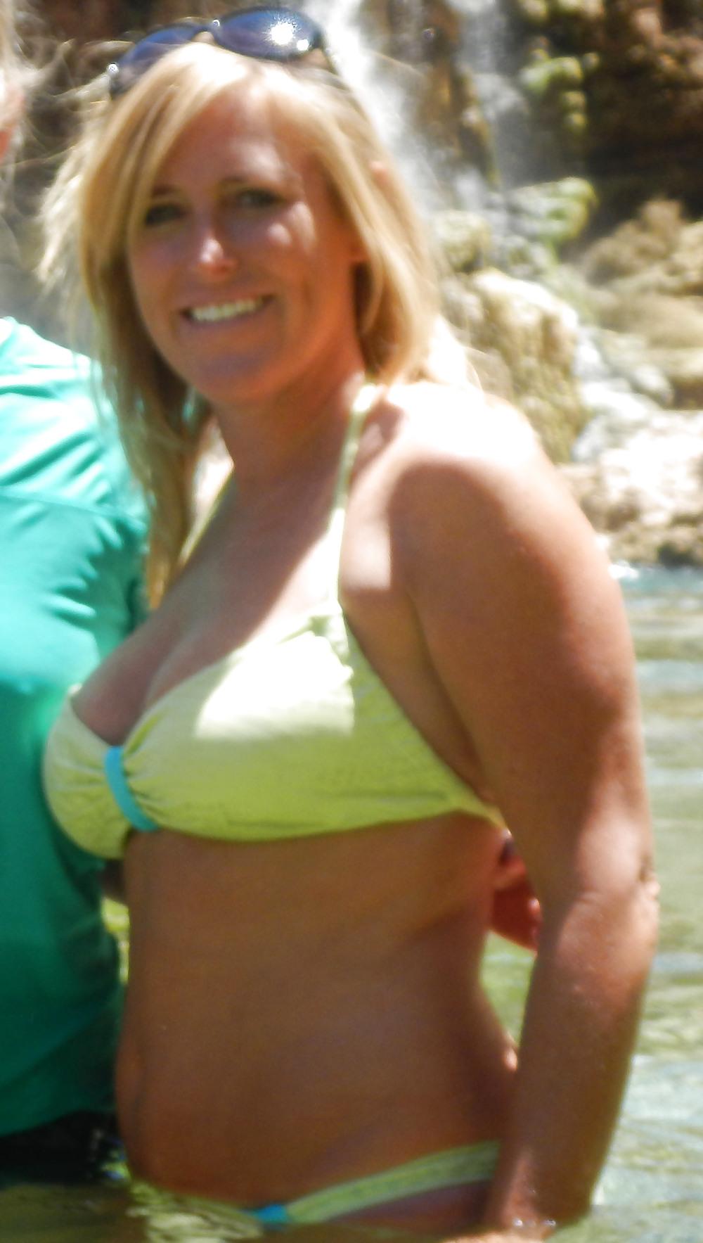 25P Busty Flickr Milf 5 (non-nude)