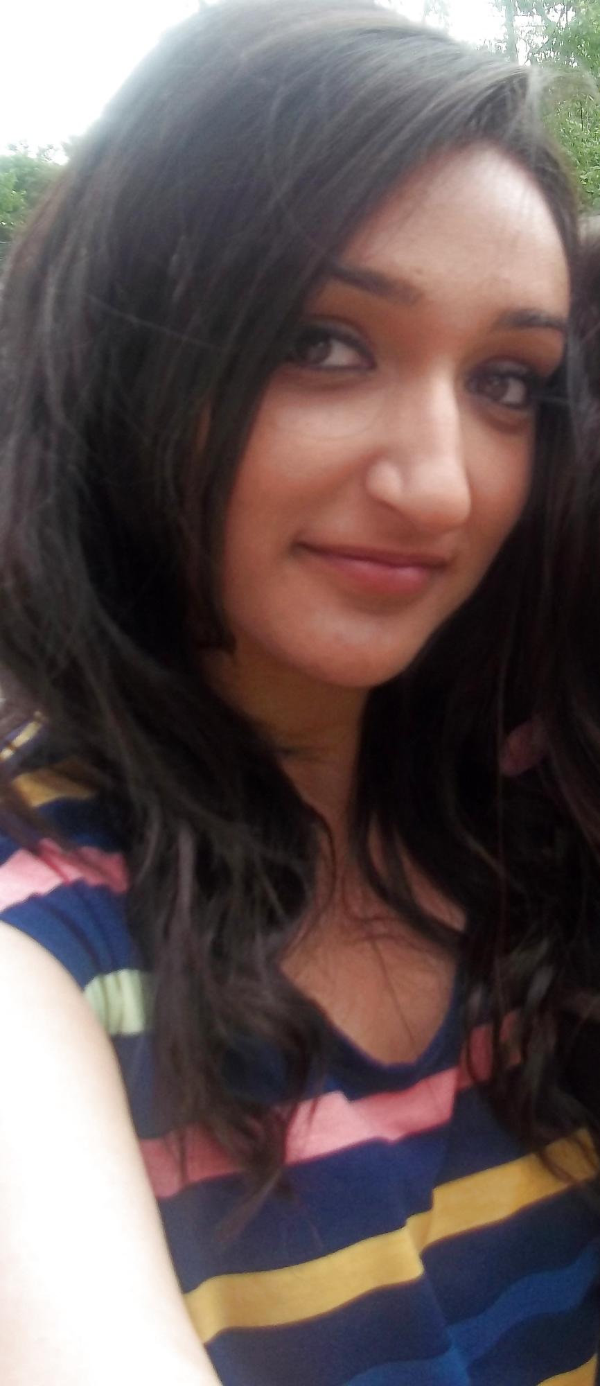 13P Hot pakistani slut from london prt 3