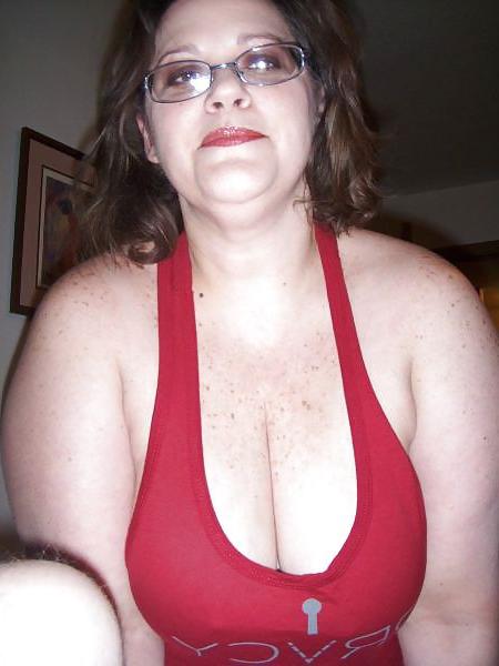 25P Clothed Busty Social Network Milf's 