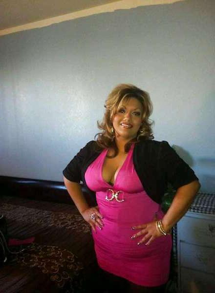 25P Clothed Busty Social Network Milf's 