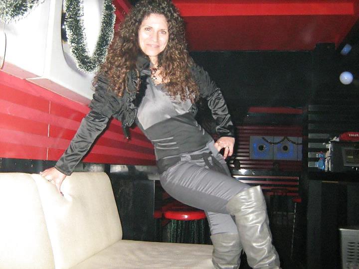 25P Sexy mommy from facebook. dirty comments pls