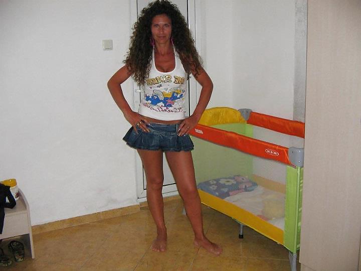 25P Sexy mommy from facebook. dirty comments pls